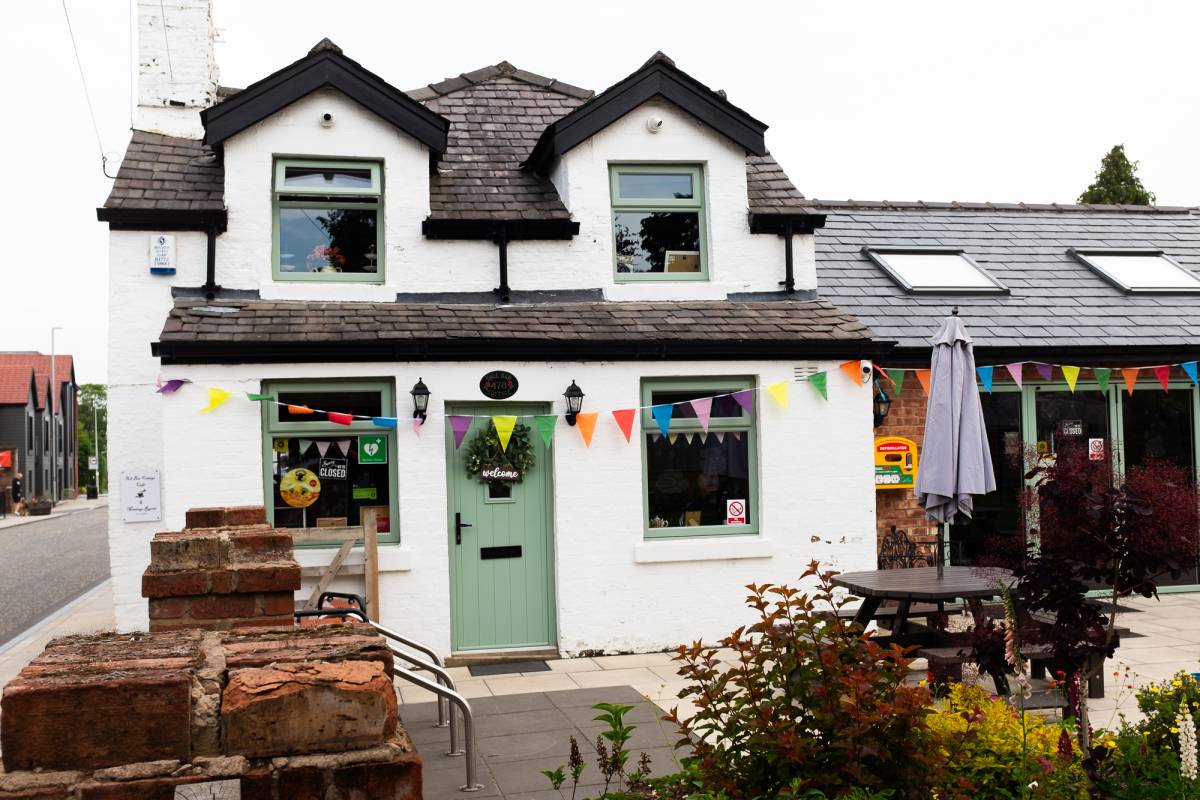 Our Café Main Photo